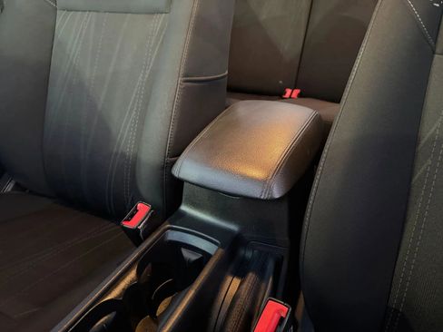 Used 2016 Ford Focus SE w/ SE Cold Weather Package image 29