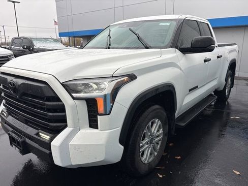 Used 2022 Toyota Tundra SR5 image 12