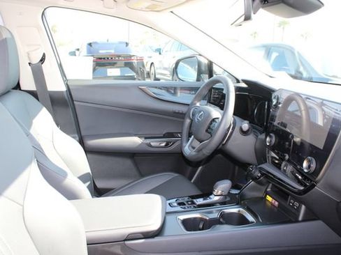 Certified 2025 Lexus NX 350 AWD w/ Accessory Package (2T) image 5