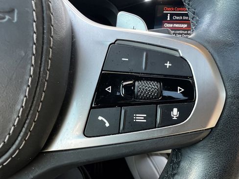 Used 2023 BMW X6 xDrive40i w/ M Sport Package image 20