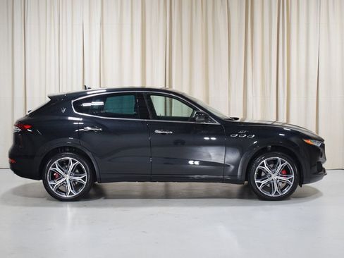 Certified 2023 Maserati Levante GT AWD/4WD image 15