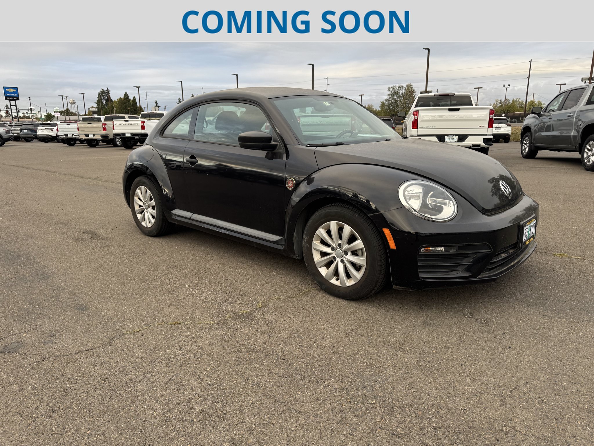 Used 2017 Volkswagen Beetle 1.8T Classic FWD image 1