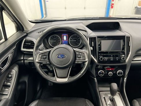 Used 2022 Subaru Forester Premium AWD/4WD image 6