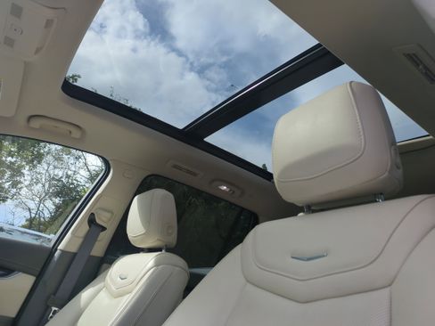 Used 2021 Cadillac XT6 Premium Luxury image 26