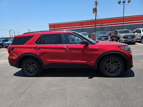 New 2026 Ford Explorer ST-Line w/ ST-Line Street Pack RWD image 14