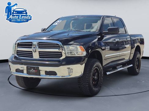 Used 2014 RAM 1500 Lone Star RWD image 3