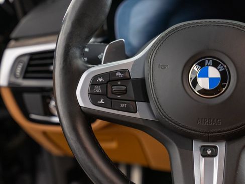 Used 2019 BMW M550i xDrive AWD/4WD image 31