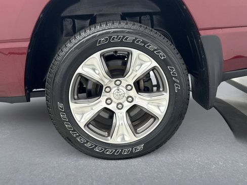 Used 2024 RAM 1500 Laramie AWD/4WD image 26