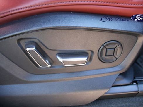 Used 2023 Audi SQ8 Prestige image 12