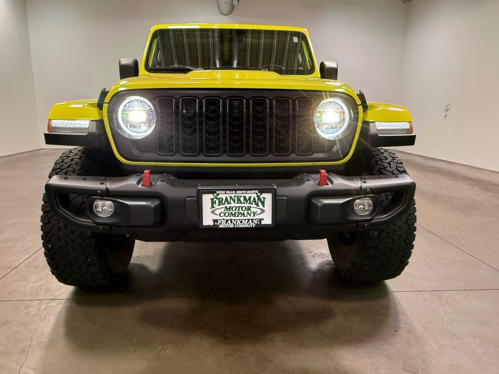 Used 2024 Jeep Wrangler Unlimited Rubicon AWD/4WD image 40