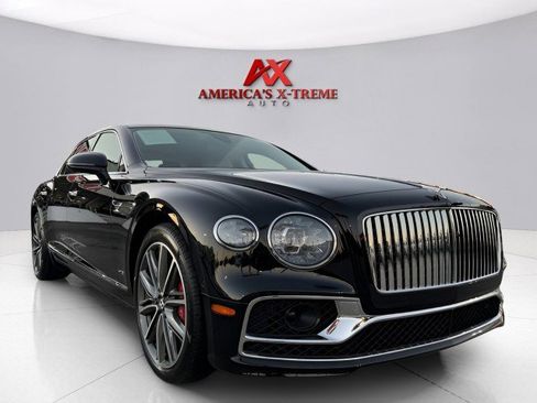 Used 2022 Bentley Flying Spur W12 image 7