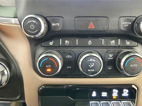 Used 2021 RAM 1500 Laramie image 26