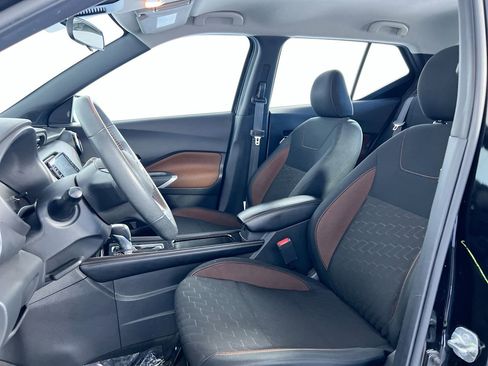 Used 2024 Nissan Kicks SR FWD image 12