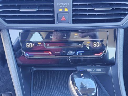 Used 2025 Volkswagen Jetta S image 24