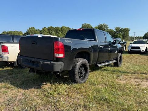 Used 2012 GMC Sierra 2500 SLT w/ SLT Convenience Package AWD/4WD image 4