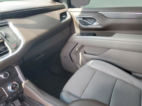 Used 2021 GMC Yukon SLT w/ SLT Premium Package image 25