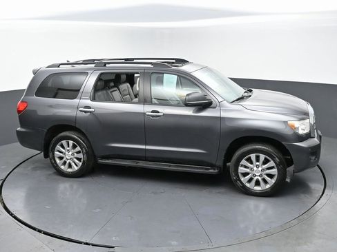 Used 2015 Toyota Sequoia Limited image 50