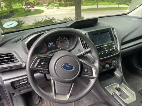 Used 2017 Subaru Impreza 2.0i Premium w/ Popular Package #5 AWD/4WD image 10