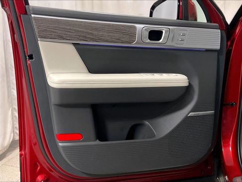 Used 2024 Hyundai Santa Fe Calligraphy image 9