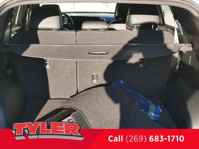 Used 2024 Kia Sportage X-Pro AWD/4WD image 17