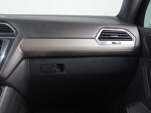 Used 2024 Volkswagen Tiguan SE R-Line w/ MDO Package, Three-Row image 34