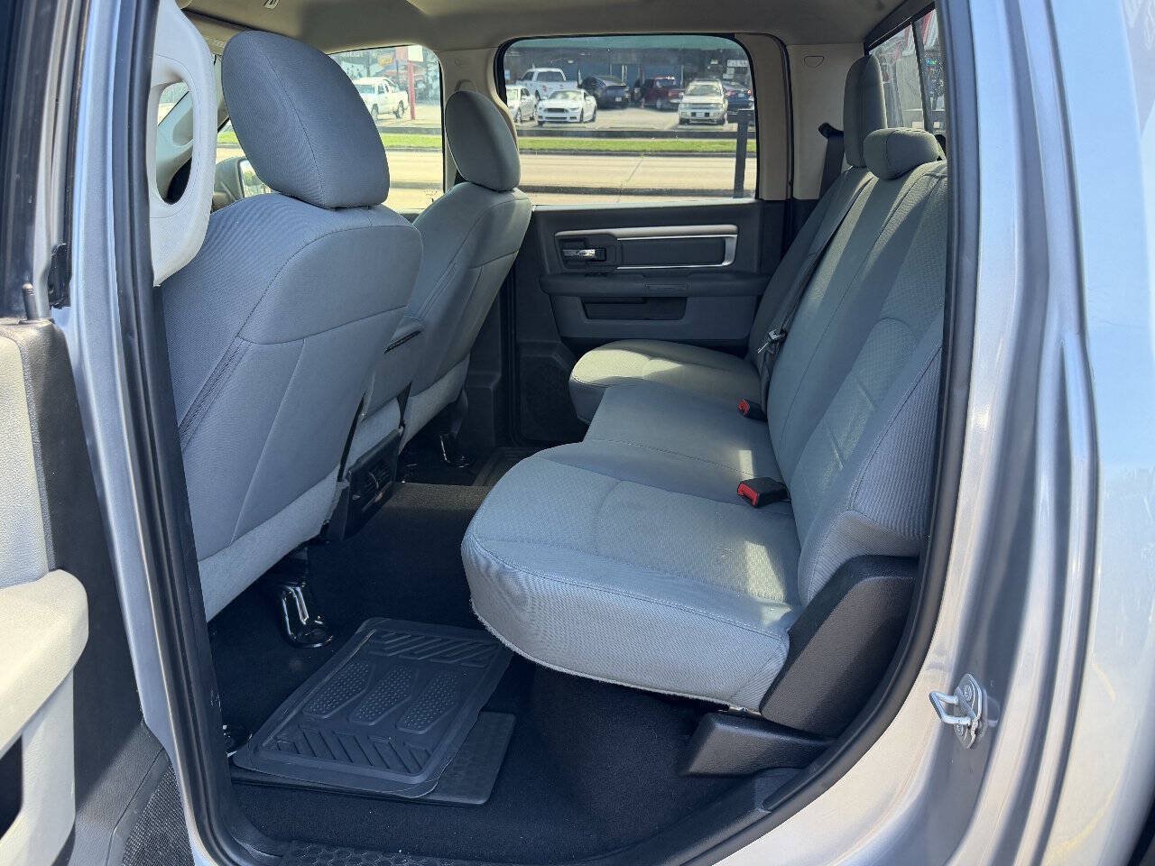 Used 2019 RAM 1500 Classic SLT RWD image 20