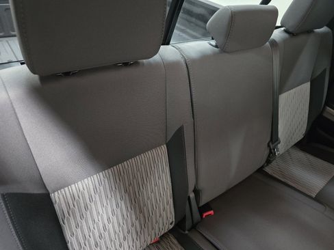 Used 2017 Toyota Tundra SR5 image 21