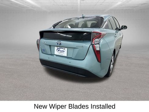 Used 2017 Toyota Prius Three image 13