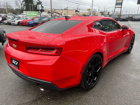 Used 2018 Chevrolet Camaro LT image 4