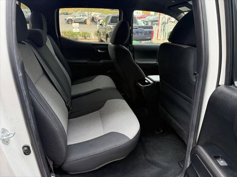 Certified 2023 Toyota Tacoma TRD Sport AWD/4WD image 19