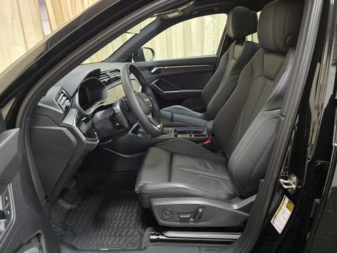 Used 2025 Audi Q3 2.0T Premium w/ Convenience Package image 14