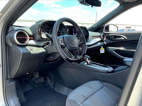 New 2026 Chevrolet Trax RS FWD image 8