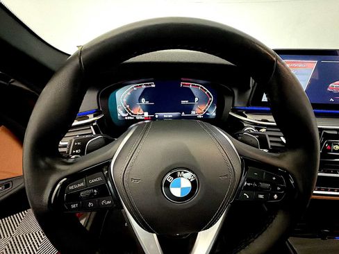 Certified 2023 BMW 530i xDrive w/ Convenience Package AWD/4WD image 13