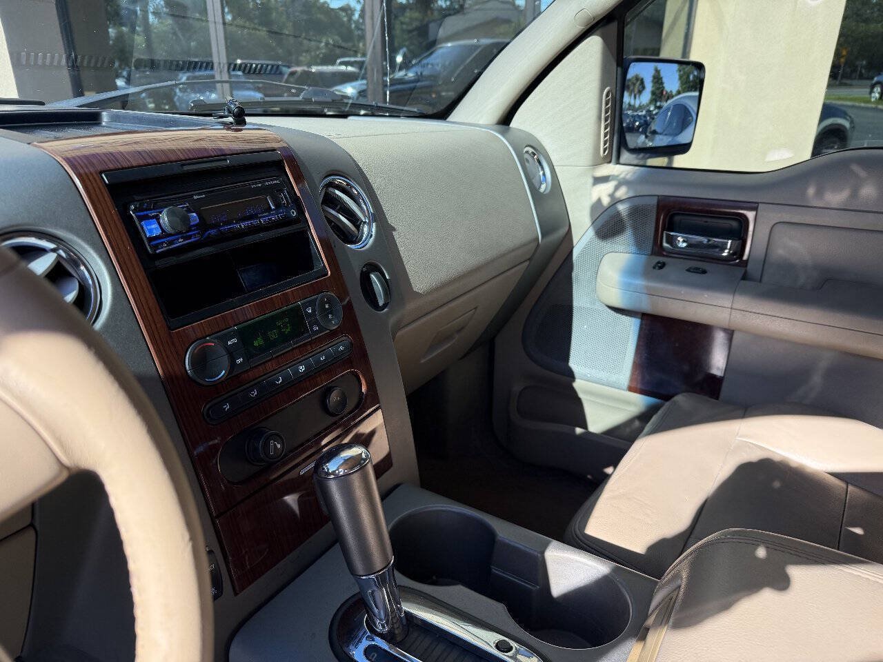 Used 2007 Ford F150 Lariat RWD image 6