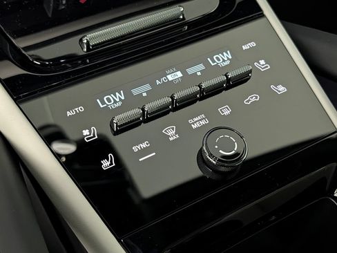 New 2026 Porsche Cayenne GTS AWD/4WD image 33