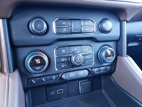 Used 2023 Chevrolet Tahoe High Country image 24