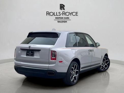Used 2024 Rolls-Royce Cullinan Black Badge AWD/4WD image 2