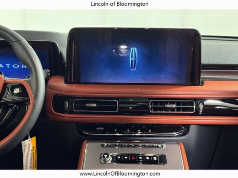 New 2026 Lincoln Aviator Reserve AWD/4WD image 26