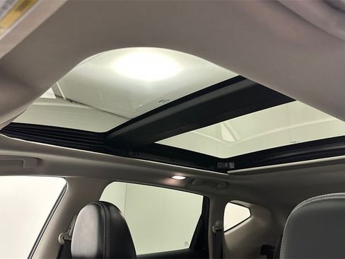 Certified 2021 Nissan Murano Platinum w/ Cargo Package image 17