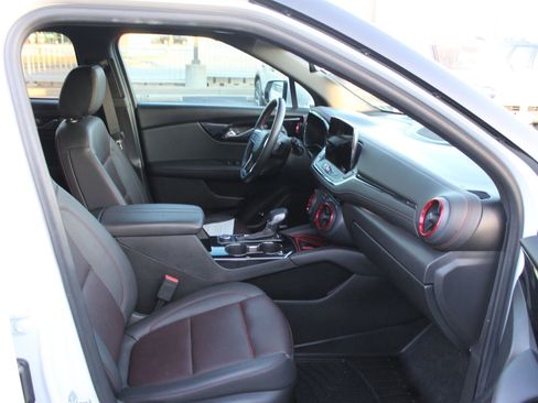 Used 2023 Chevrolet Blazer RS w/ Enhanced Convenience Package image 12