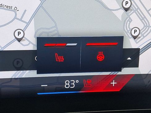 Used 2025 BMW 330i xDrive Sedan w/ M Sport Package image 25