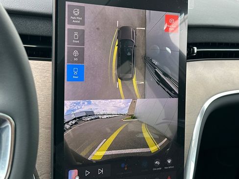 New 2025 Volvo EX90 Plus w/ Protection Package Premier image 24