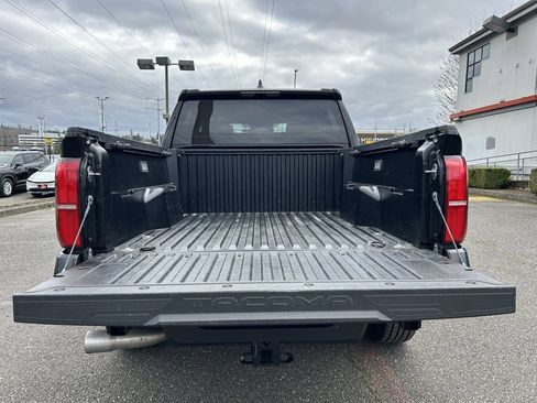 Certified 2025 Toyota Tacoma SR5 image 23