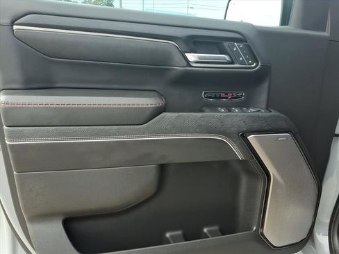Used 2025 GMC Sierra 1500 AT4X image 18
