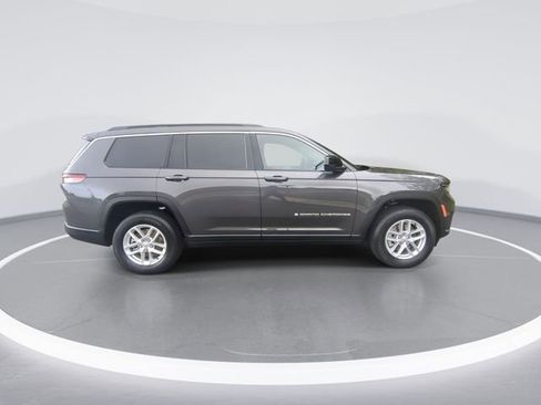New 2025 Jeep Grand Cherokee L Laredo w/ Luxury Tech Group I AWD/4WD image 11
