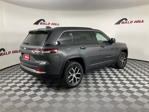New 2025 Jeep Grand Cherokee Limited w/ Luxury Tech Group II image 6