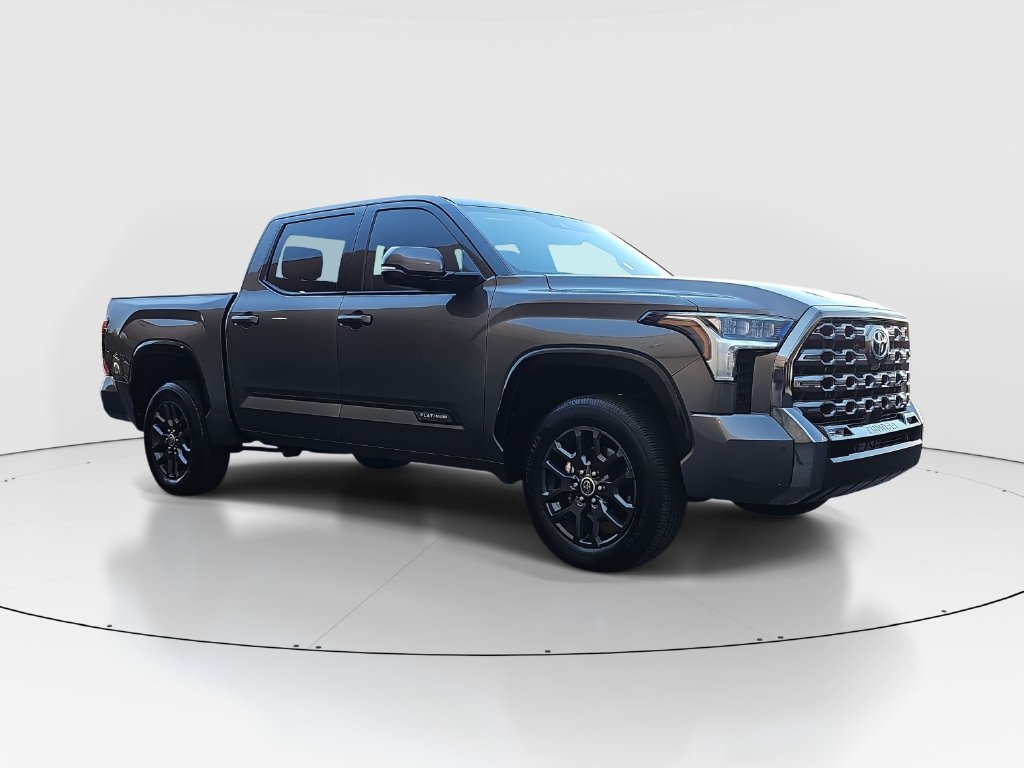 Used 2023 Toyota Tundra Platinum AWD/4WD image 3