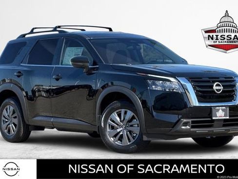 New 2025 Nissan Pathfinder SV image 1