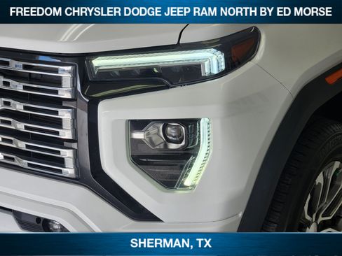 Used 2024 GMC Canyon Denali AWD/4WD image 5