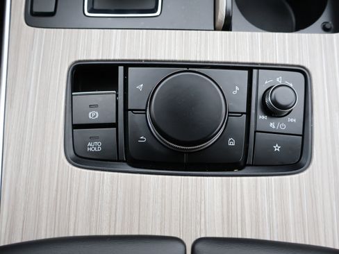 Used 2025 MAZDA CX-70 Plug-In Hybrid w/ Premium Pkg image 32